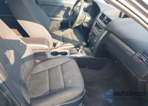 2011 Ford Fusion Se z USA, uszkodzony, nr VIN 3FAHP0HA5BR323688